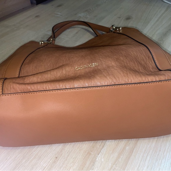 NWOT Calvin Klein Triple Compartment Reyna Tote in Caramel Color - Picture 11 of 16